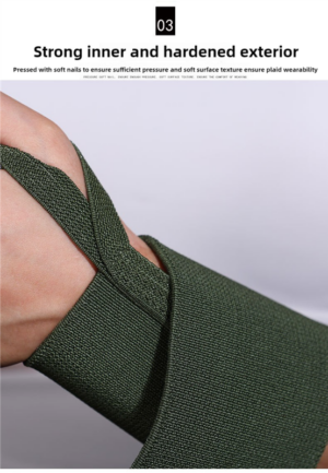 Close-up of padded weight lifting straps showing reinforced stitching, durable fabric construction and comfortable wrist support for strength training